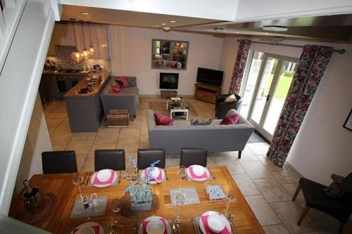 Frith Farm House Cottages Newnham  エクステリア 写真