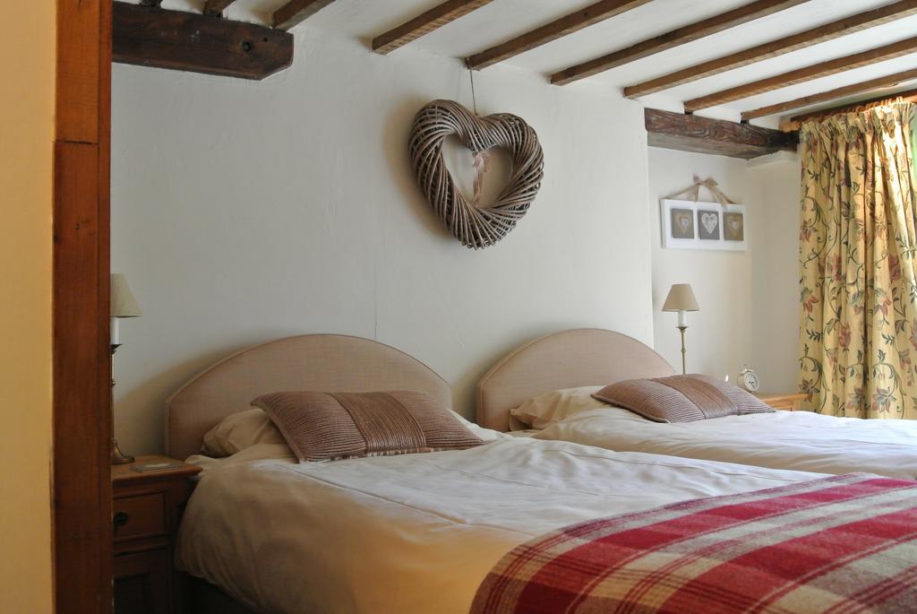 Frith Farm House Cottages Newnham  部屋 写真