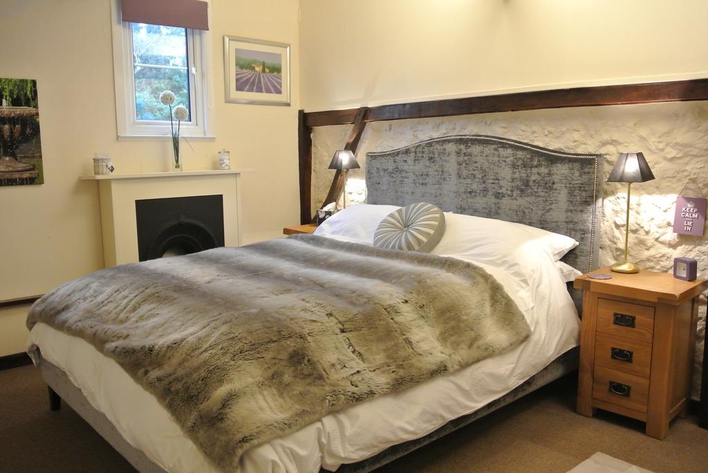 Frith Farm House Cottages Newnham  部屋 写真